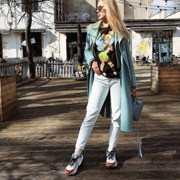 Zara - Tinkerbell Disney Tee - Size L - Picture 3 of 10